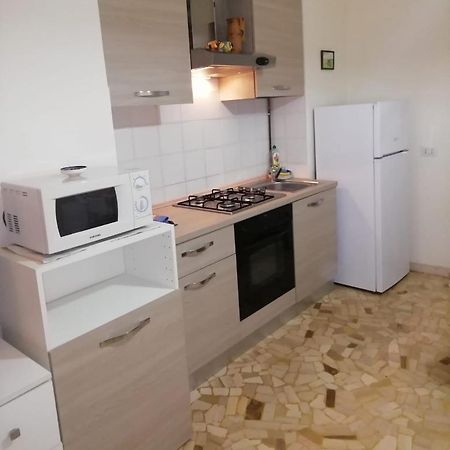 Appartamento Palmanova Vicino Alla Metropolitana Milán Exteriér fotografie